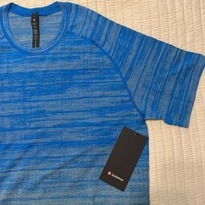 Lululemon NWT Metal Vent Tee 2.0